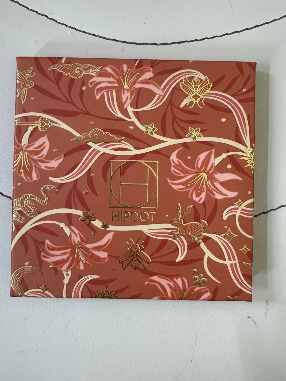 HipDot Eyeshadow Palette in Coral Red